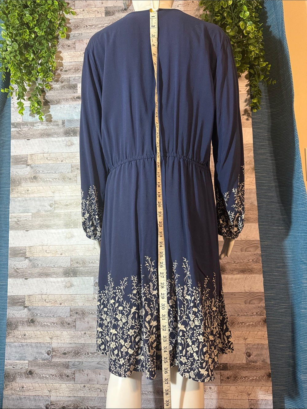 Old Navy Floral-Trim Long Sleeve Dress - Picture 4 of 7